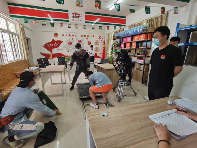 香坊区广告片拍摄公司：极简主义践行者，少即是多的视觉哲学